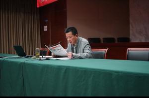 房總集團(tuán)開展“學(xué)習(xí)十九大，邁步新征程”主題黨日活動(dòng)