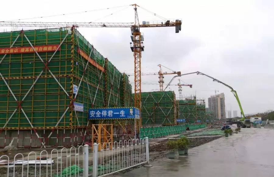 市北32號(hào)地塊提前完成地下室結(jié)頂！